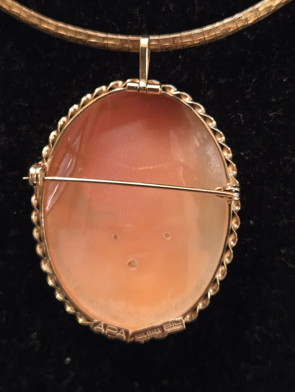 Vintage 14k Gold Shell Cameo Brooch Pendant Only